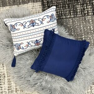 Mainstays‎ Throw Pillow Bundle Of Two: White-Navy-Coral Scheme